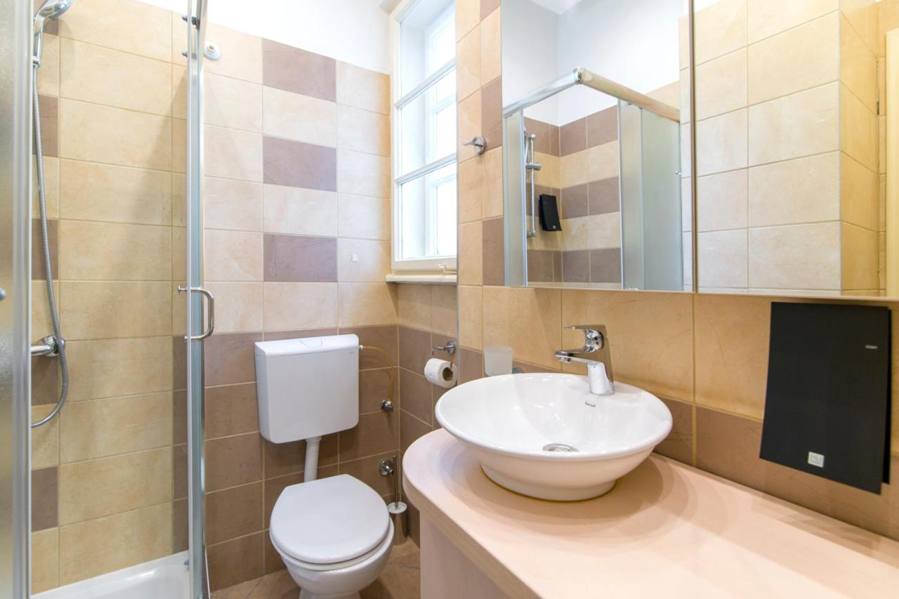 Top Central 5 Apartments Beograd Ngoại thất bức ảnh